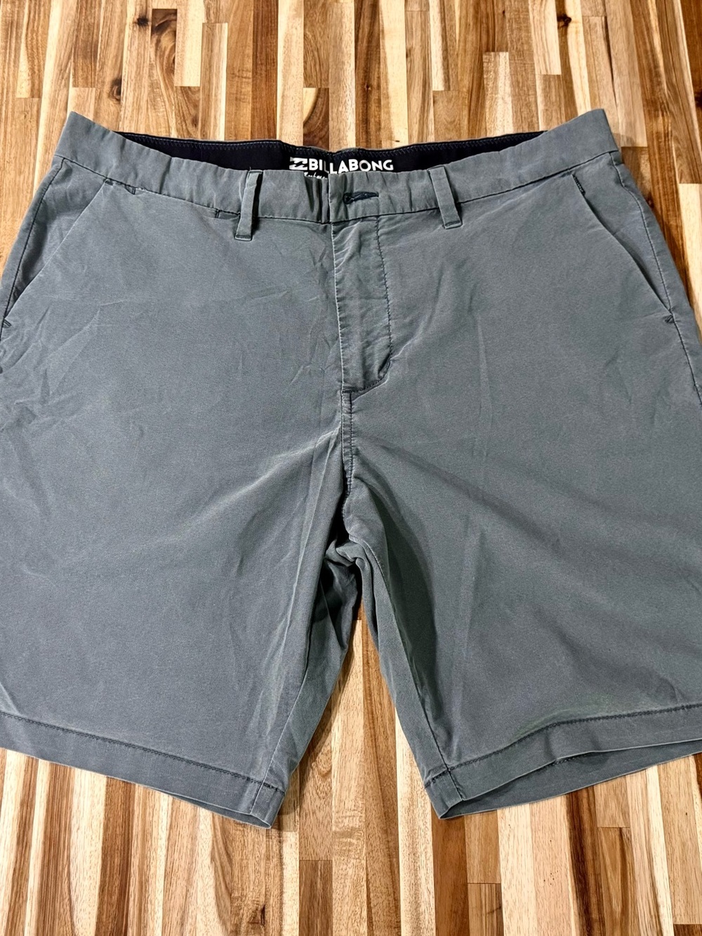 Billabong Submersibles Men's Gray Hybrid Casual Shorts